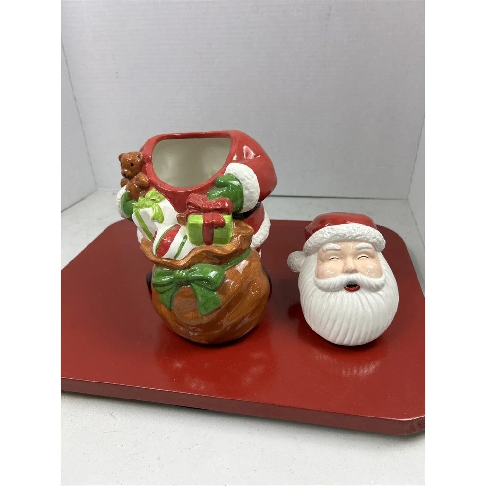 Santa Cookie/Candy Jar Seasons's‎ Greetings 8.5